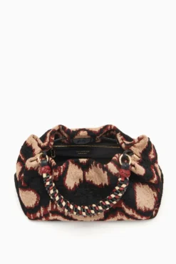ULLA JOHNSON Remy Soft Convertible Clutch - Obsidian 8 ULLA JOHNSON Remy Soft Convertible Clutch - Obsidian -ULLA JOHNSON FA231111 REMYSOFTCONVERTIBLECLUTCH GEOJACQUARD d r web