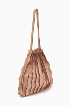 ULLA JOHNSON Adria Large Pleated Wave Bag - Blush 6 ULLA JOHNSON Adria Large Pleated Wave Bag - Blush -ULLA JOHNSON PF231122 LargePleatedBag Nude b r web