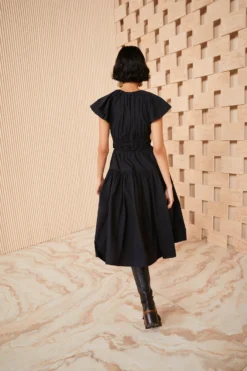 ULLA JOHNSON Delmara Dress - Noir 9 ULLA JOHNSON Delmara Dress - Noir -ULLA JOHNSON SHOT 056 ULLA JOHNSON DELMARA DRESS NOIR UJ990114 0142