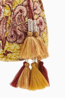 ULLA JOHNSON Priya Makeup Bag - Calla Lily 5 ULLA JOHNSON Priya Makeup Bag - Calla Lily -ULLA JOHNSON UJ991330 PriyaMakeupBag CALLALILY c r web