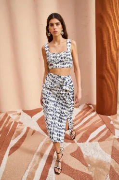 ULLA JOHNSON Ember Skirt - Indigo Ikat 7 ULLA JOHNSON Ember Skirt - Indigo Ikat -ULLA JOHNSON ULLA JOHNSON Ember Skirt INDIGO IKAT 03
