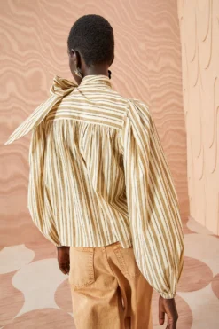 ULLA JOHNSON Opal Blouse - Sand 7 ULLA JOHNSON Opal Blouse - Sand -ULLA JOHNSON ULLA JOHNSON Opal Blouse SAND 0029