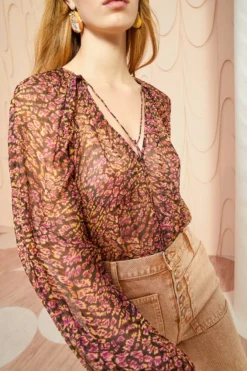 ULLA JOHNSON Pauline Blouse - Pomegranate -ULLA JOHNSON ULLA JOHNSON Pauline Blouse POMEGRANATE 02 ALT