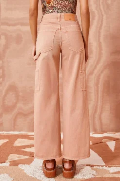 ULLA JOHNSON The Olympia Jean - Rosewood Wash 9 ULLA JOHNSON The Olympia Jean - Rosewood Wash -ULLA JOHNSON ULLA JOHNSON The Olympia ROSEWOOD WASH 0206